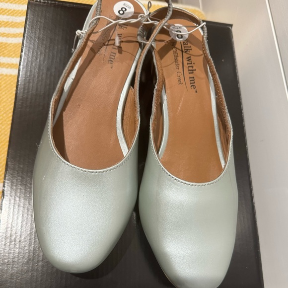 NWOT-Josie" Slingbacks by Walk with me - Picture 2 of 5